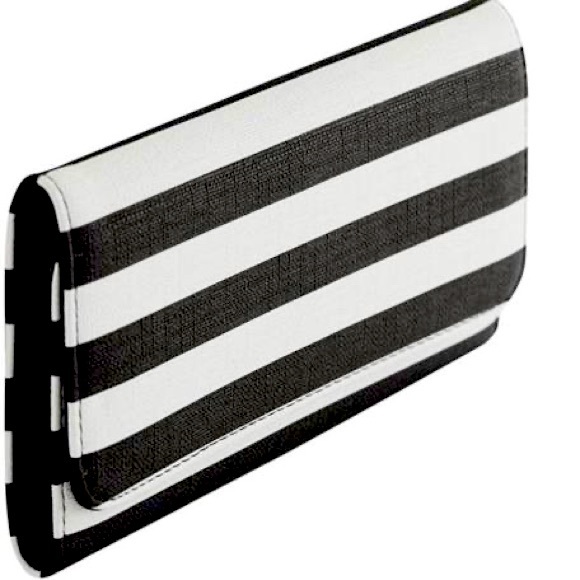 Kut from the Kloth Handbags - 🤍🖤NWT!🖤🤍Kut from the Kloth Wallet